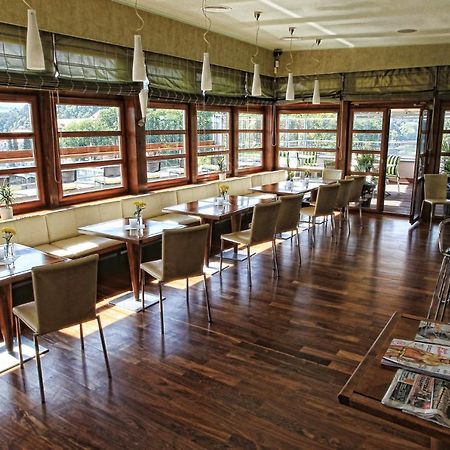 Hotel Pavla Πιεστάνυ Εξωτερικό φωτογραφία