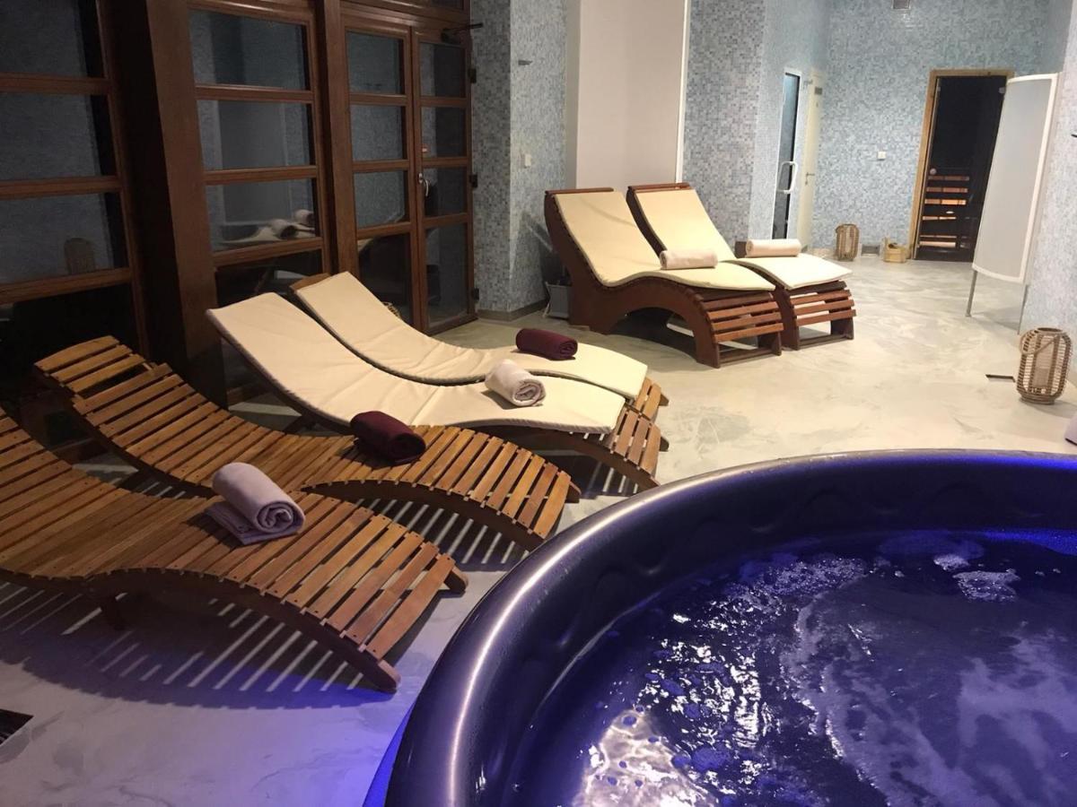 Hotel Pavla Πιεστάνυ Εξωτερικό φωτογραφία